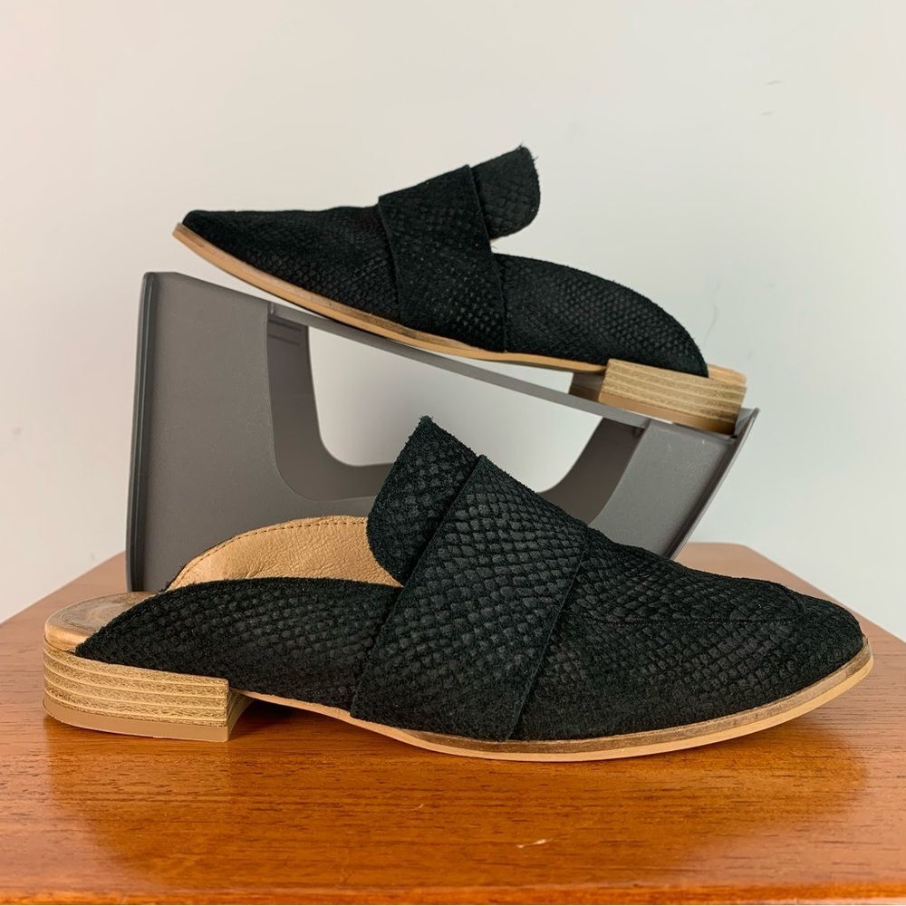 Free People Black Textured Loafers